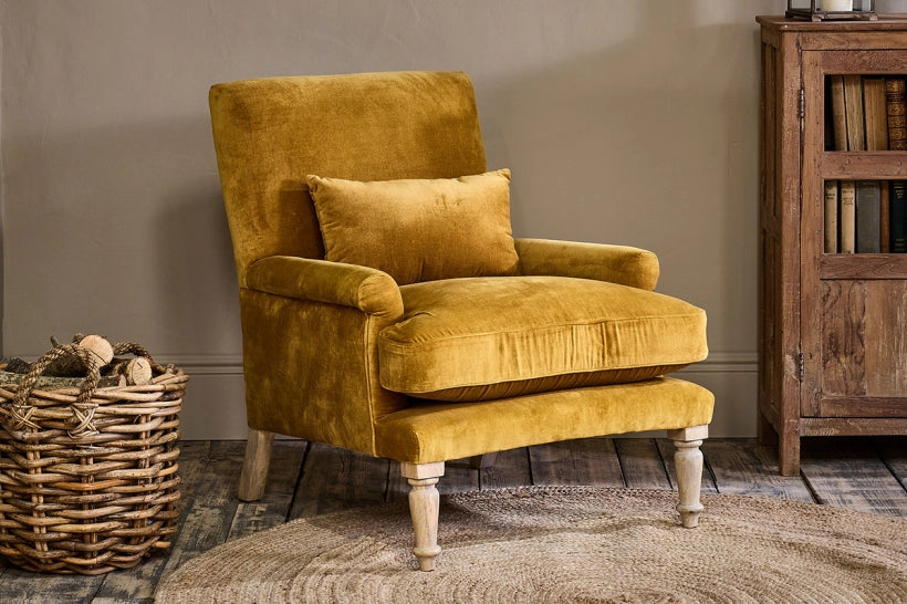 Rubii Velvet Armchair