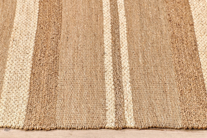 Serpia Seagrass, Water Hyacinth & Corn Husk Leaf Rug